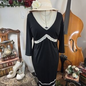 Kiyonna-Black Lace-Trim Mermaid Cut Bodycon Dress with Ivory Accents